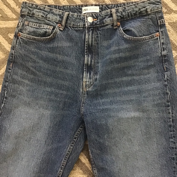 Zara High Rise Jeans - Picture 4 of 6